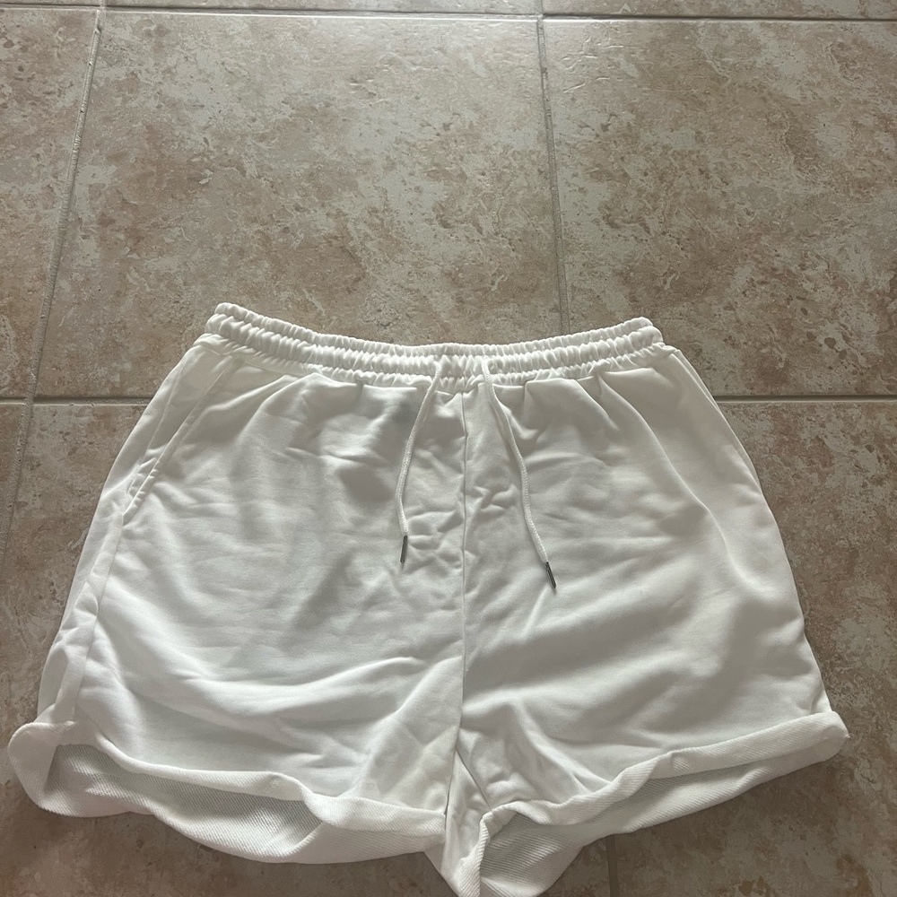 SHEIN Women’s White Drawstring Casual Shorts Size XL